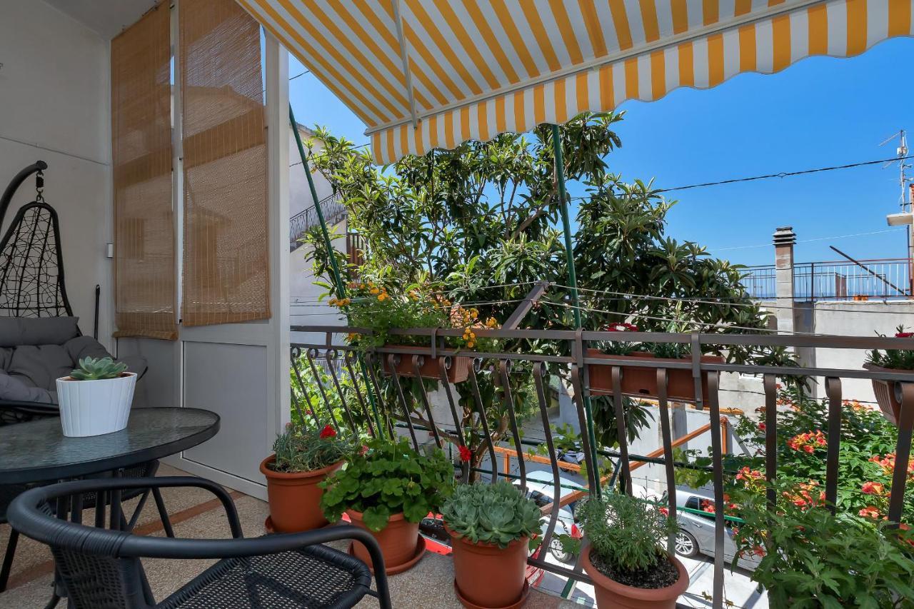 Apartment Sabina Makarska Bagian luar foto