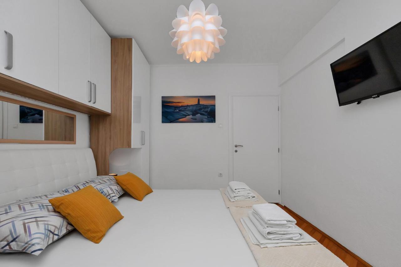 Apartment Sabina Makarska Bagian luar foto