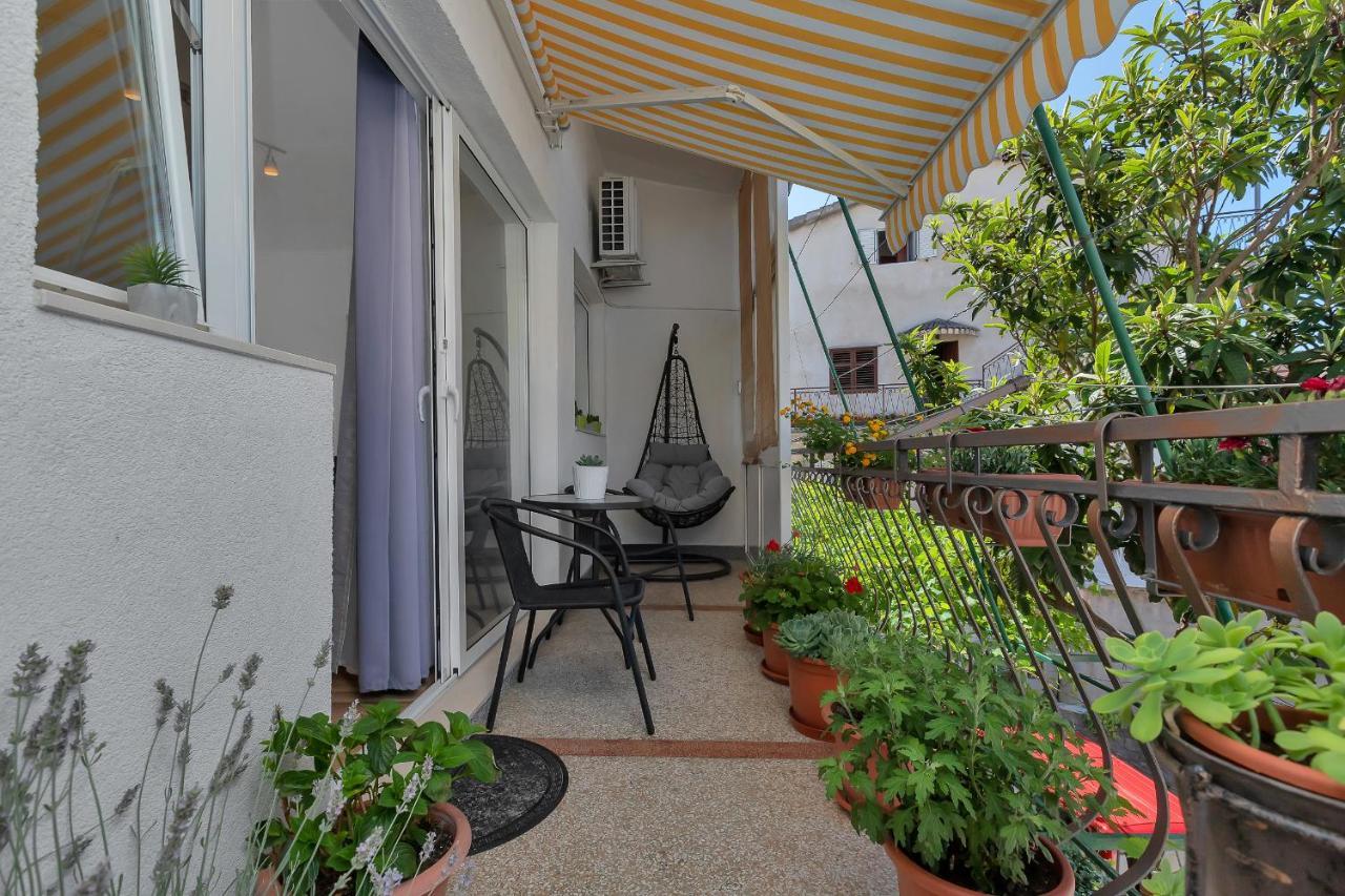 Apartment Sabina Makarska Bagian luar foto